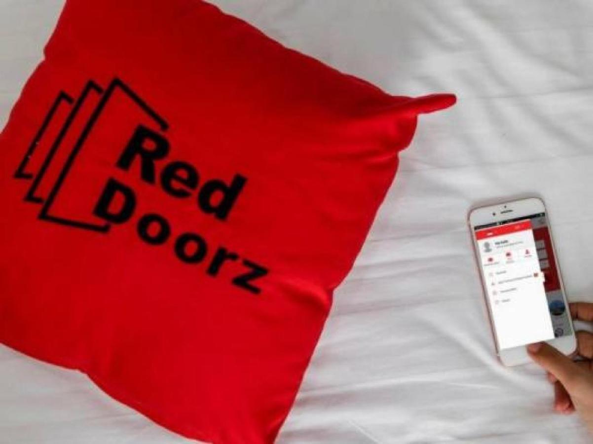 Reddoorz Plus @ Gunung Sahari 2 Jakarta Exterior photo